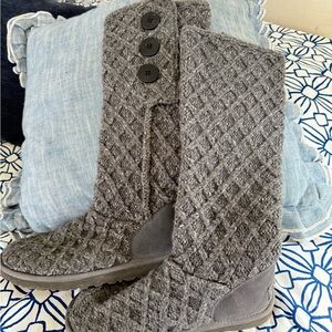 Gray Knit Button-Up Women's Boots